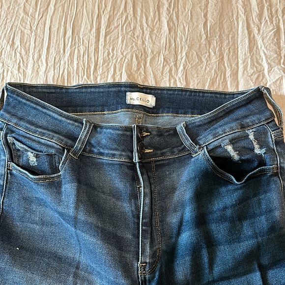 BOUTIQUE JEANS - Picture 2 of 2